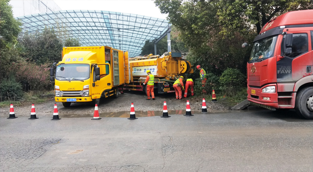 红原成区雨污水管网“四位一体”检测疏通项目